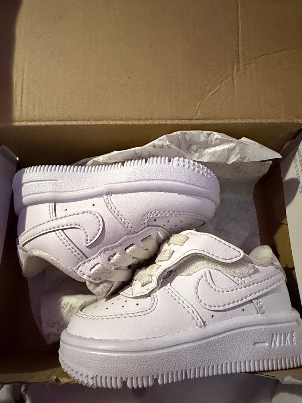 Nike Kids White Low-Profile Velcro Sneakers